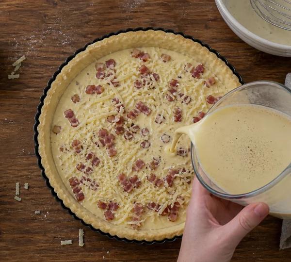 Step 9: Pour the custard