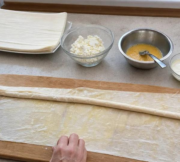 Step 4: Roll the sheets