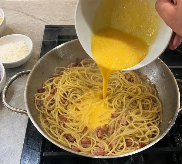 Step 7: Pour in egg mixture