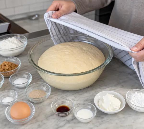 Стъпка 4: Остави да втаса