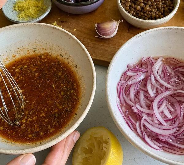 Step 3: Toss the sliced red onion