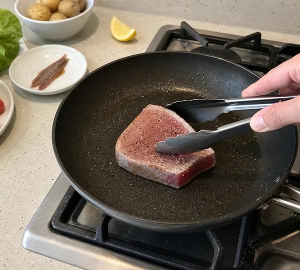Step 5: Heat a dry pan