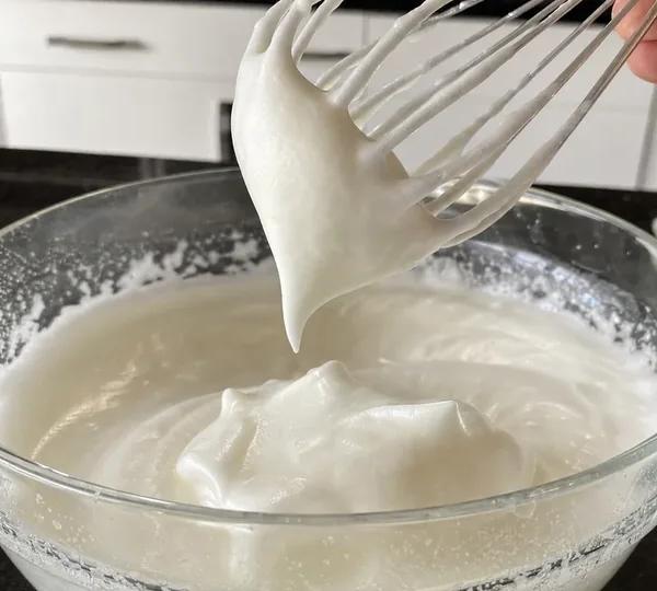 Step 5: Whip the Egg White