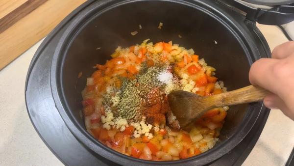 Step 3: Stir in garlic and cook