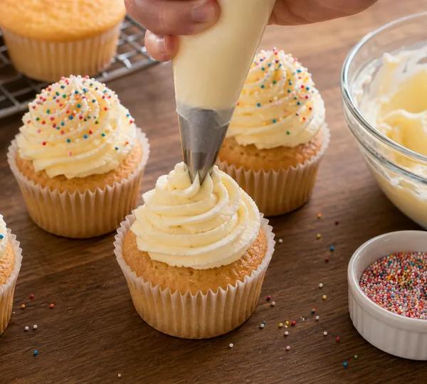Step 13: Fill the piping bag