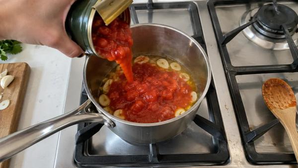 Step 7: Start the tomato sauce